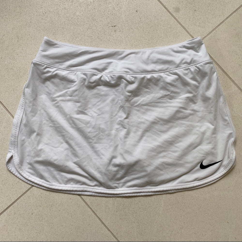 White Nike tennis skirt